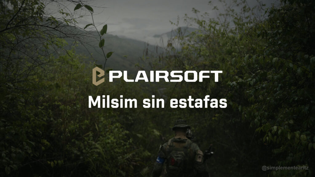 Jugador de airsoft de espaldas, con sombrero boonie, mochila y brazalete azul, abriéndose paso por la vegetación cerrada de la selva colombiana, con un valle y montañas entre nubes al fondo