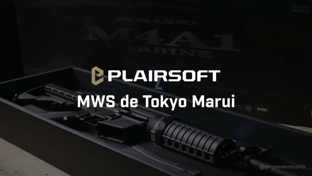 Réplica de gas Tokyo Marui M4A1 Carbine MWS dentro de su caja, con el logotipo del Z System y el de Cerakote en el embalaje
